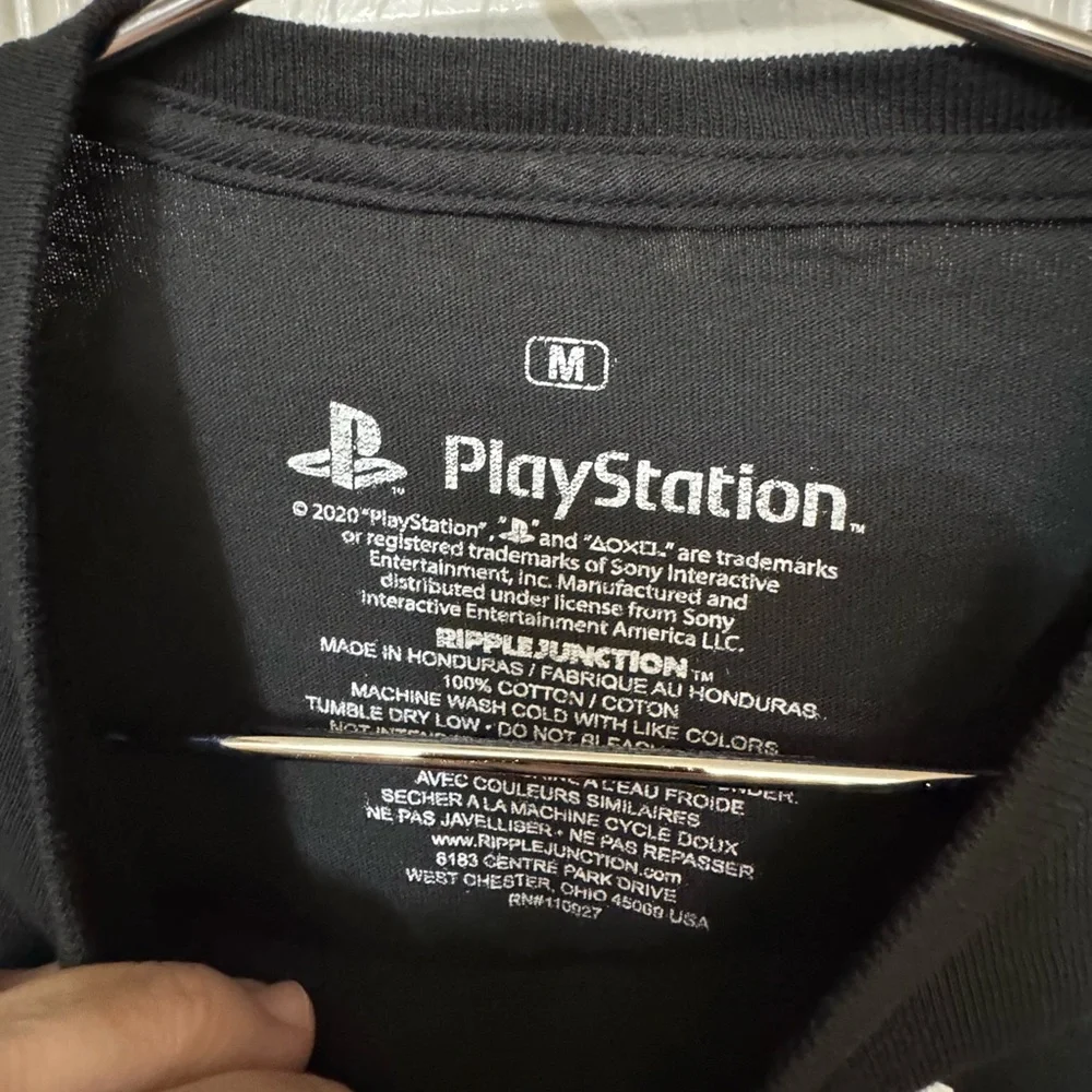 Sony PlayStation Video Games Black Long Sleeve Graphic T-Shirt Men’s M